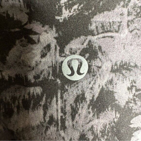 Lululemon Align Floral Legging 4 - Picture 4 of 7